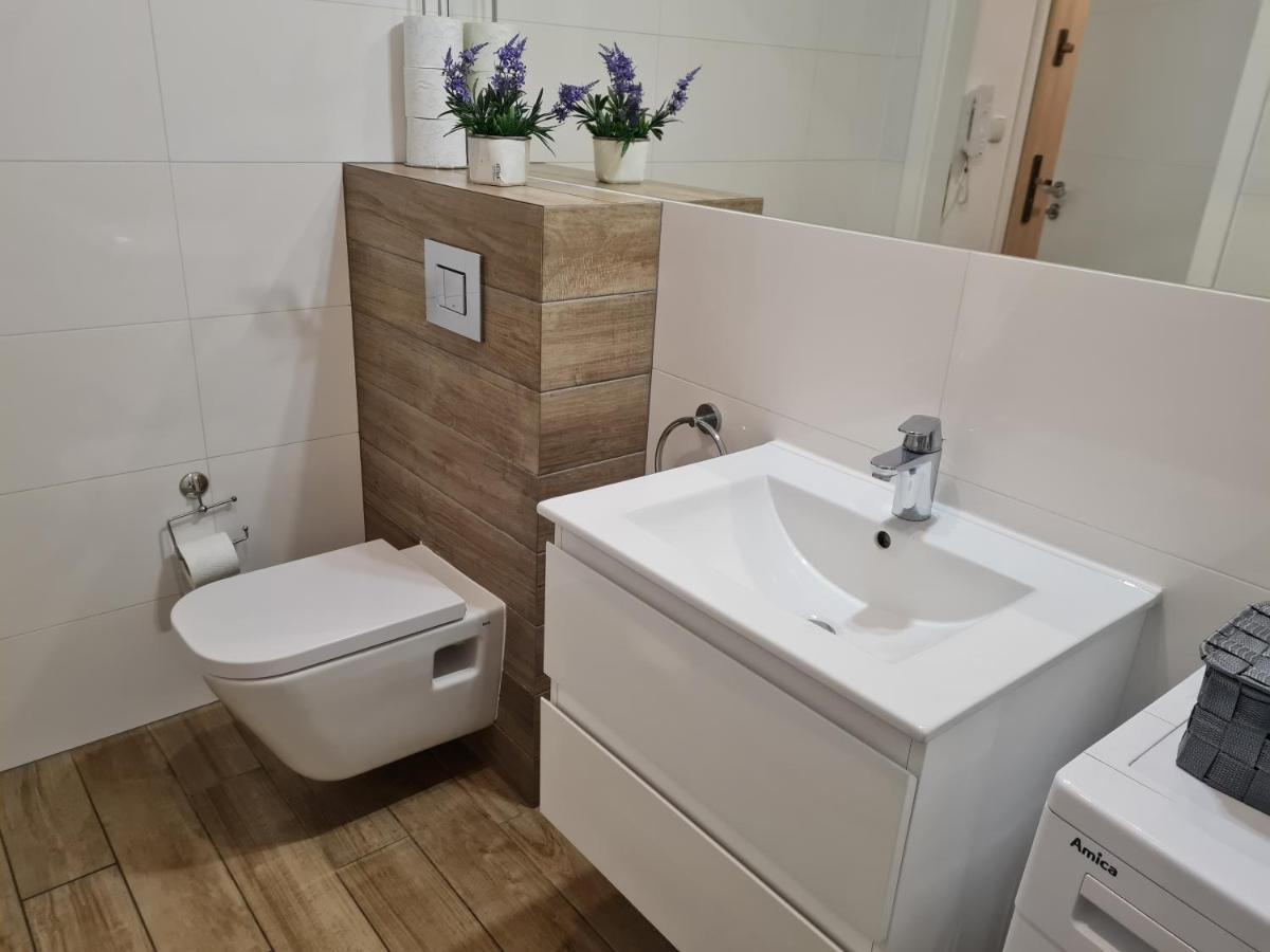 Apartamentyprzymorzu Apartament Z Basenem I Bawialnia Kołobrzeg Exterior foto